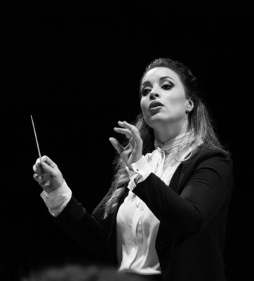 Gallery Manuela Ranno Conductor